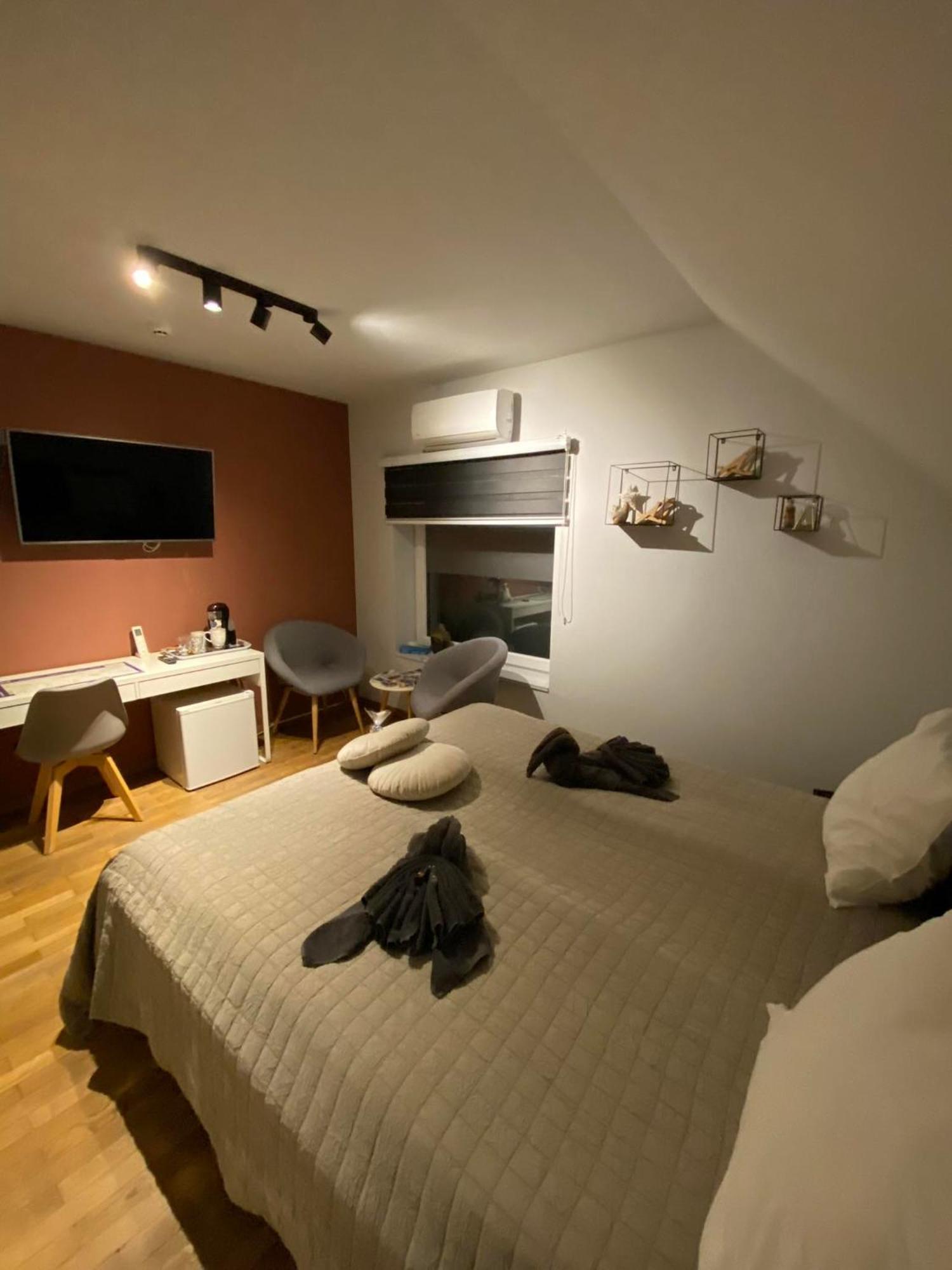 Villa Cecha B&B &Wellness ออสเทนด์ ภายนอก รูปภาพ