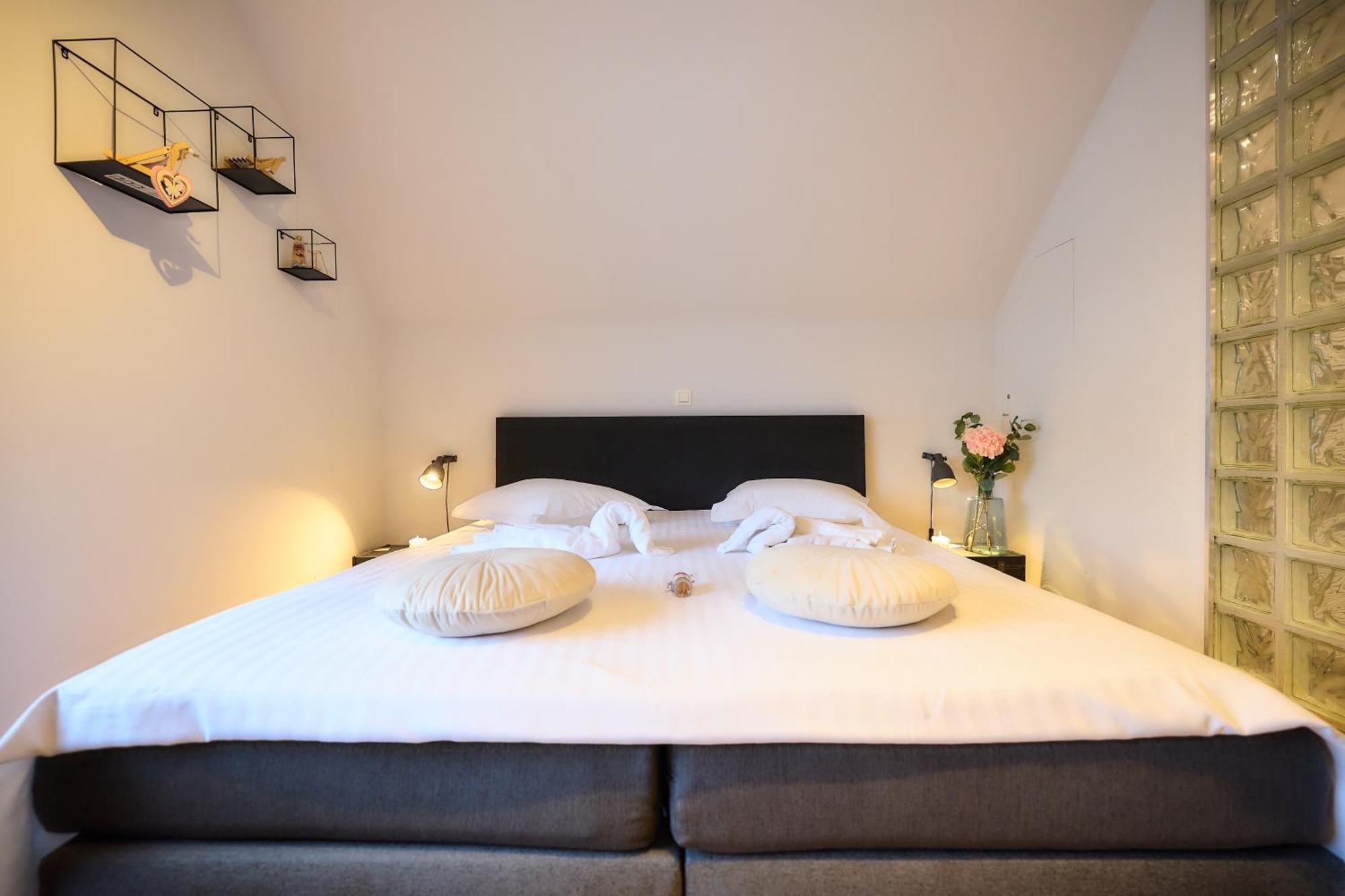 Villa Cecha B&B &Wellness ออสเทนด์ ภายนอก รูปภาพ